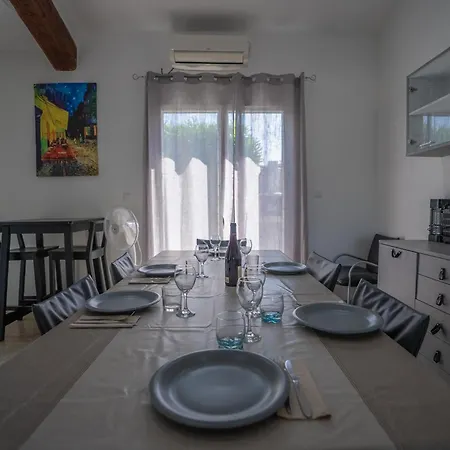 La Garonnaise: Climatisation, Barbecue Et Piscine Nyaraló
