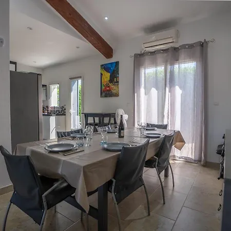 La Garonnaise: Climatisation, Barbecue Et Piscine Nyaraló Garons