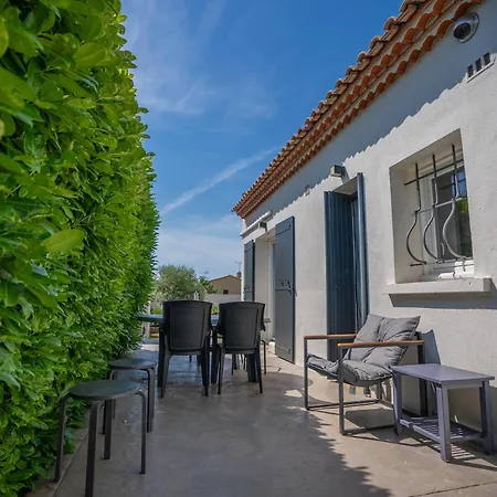 Nyaraló La Garonnaise: Climatisation, Barbecue Et Piscine Garons