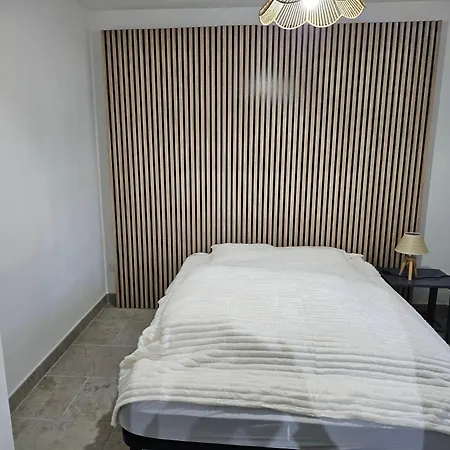 Hébergement de vacances Maison familiale avec grande piscine entre Nîmes et Camargues *