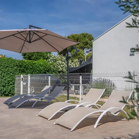 Дом отдыха La Garonnaise: Climatisation, Barbecue Et Piscine *
