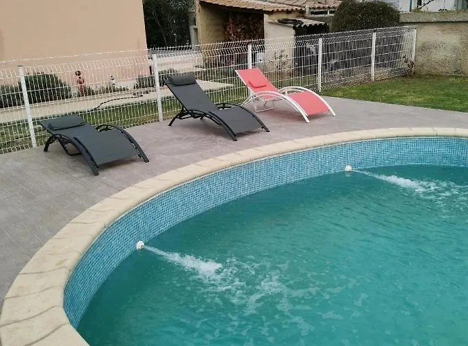 Nimes-camargues * Garons